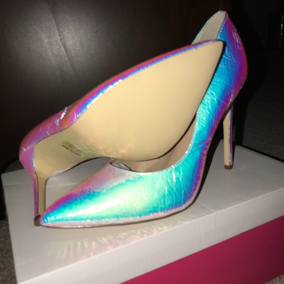 Unicorn Heel - Picture 3 of 4